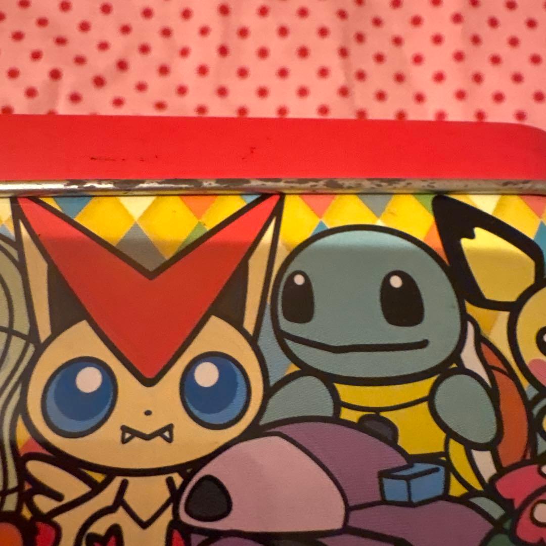 ポケモンセンター限定　ポケモンドール柄のお菓子の空き缶