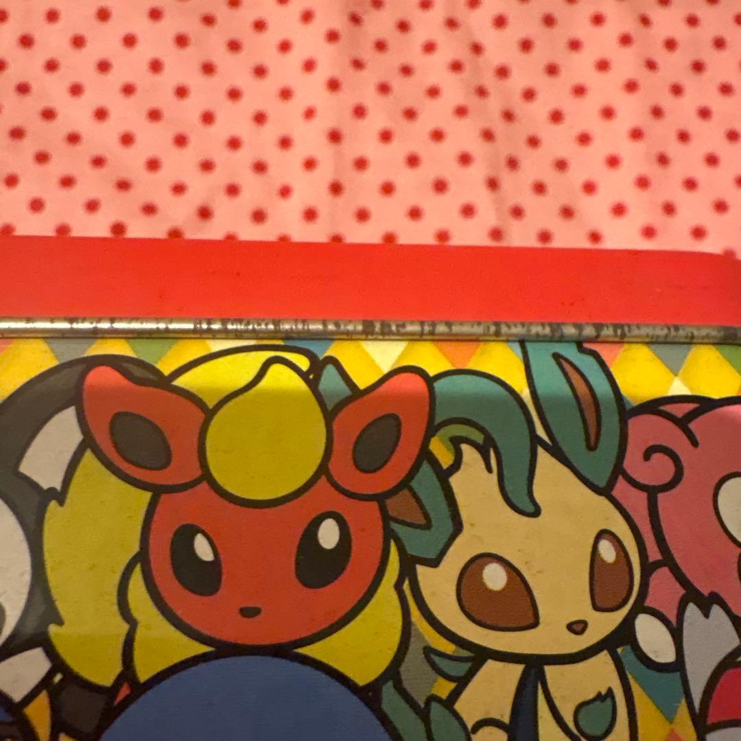 ポケモンセンター限定　ポケモンドール柄のお菓子の空き缶