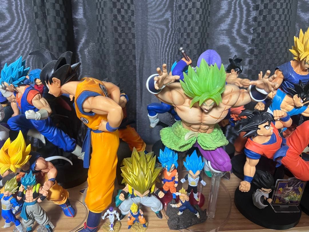ドラゴンボール ワンピース フィギュア バラ売り可能