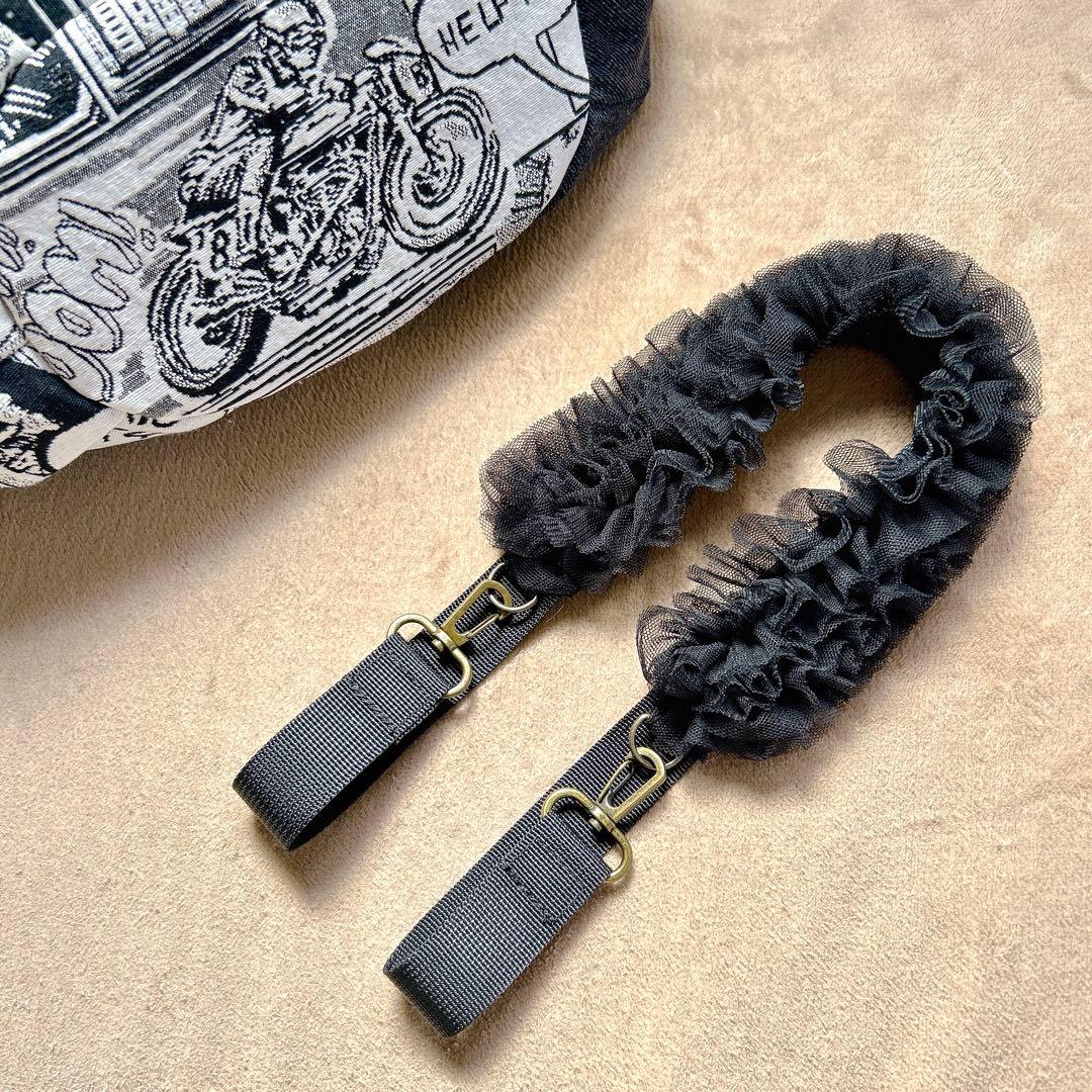 フリルショルダーの3wayアメコミまんまるデニムリメイクバッグ【ハンドメイド】