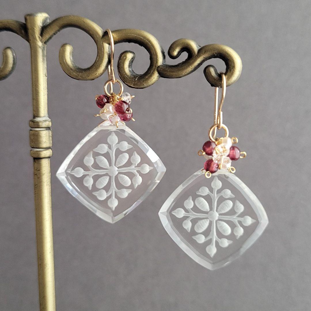 クリスタル バックカービング ピアス