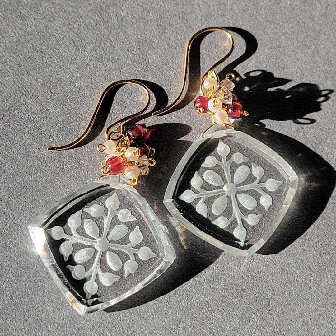 クリスタル バックカービング ピアス