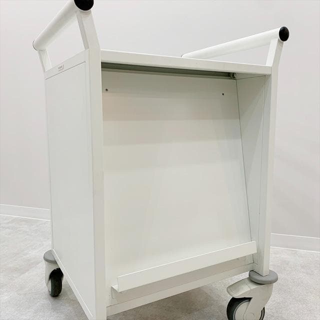 オカムラブックトラック