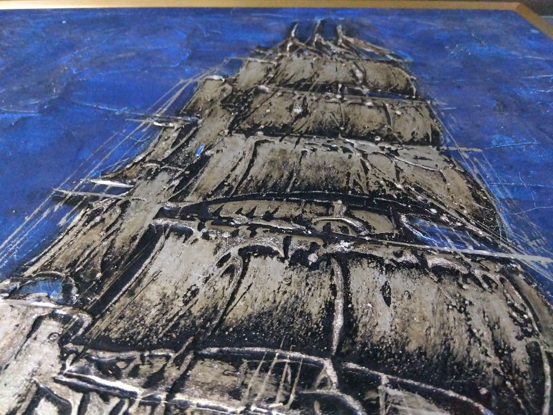 立体的な船のアート作品