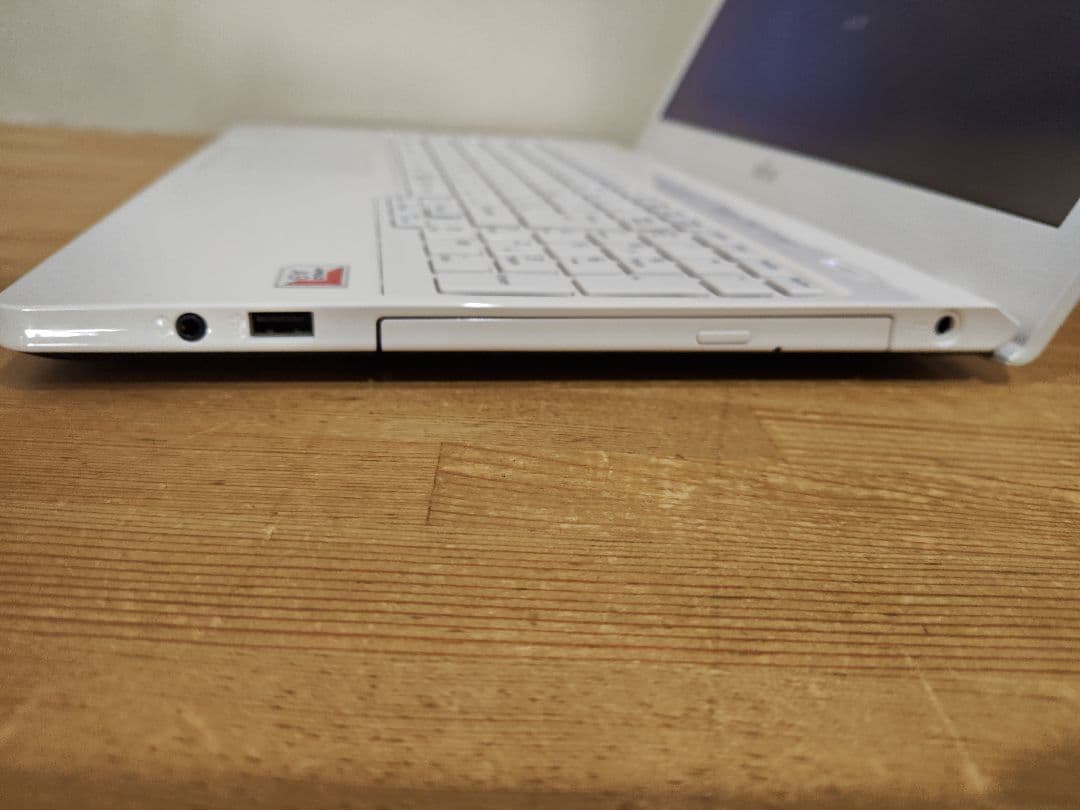 最新Windows11搭載ノートパソコン LIFEBOOK WAA/B3