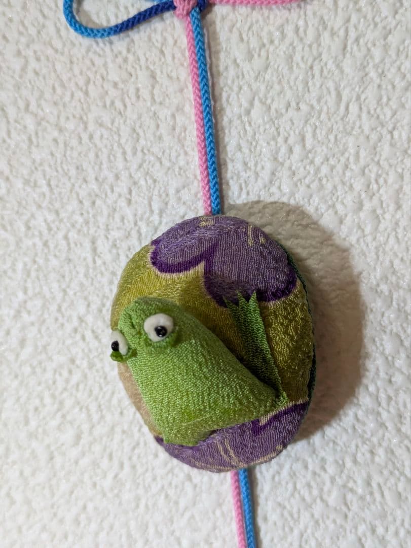 ちりめん細工　吊るし飾り　木目込み　古布　カエル　男の子　女の子　ハンドメイド