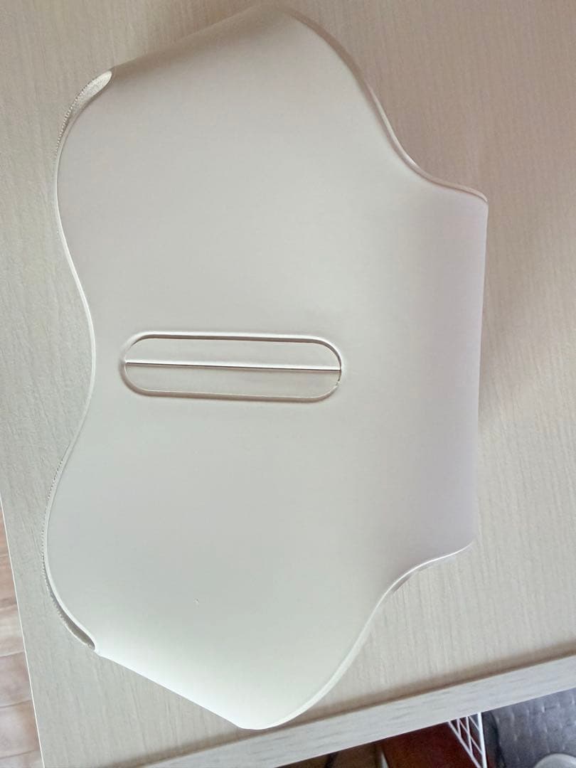 Apple AirPods ヘッドホン スターライト