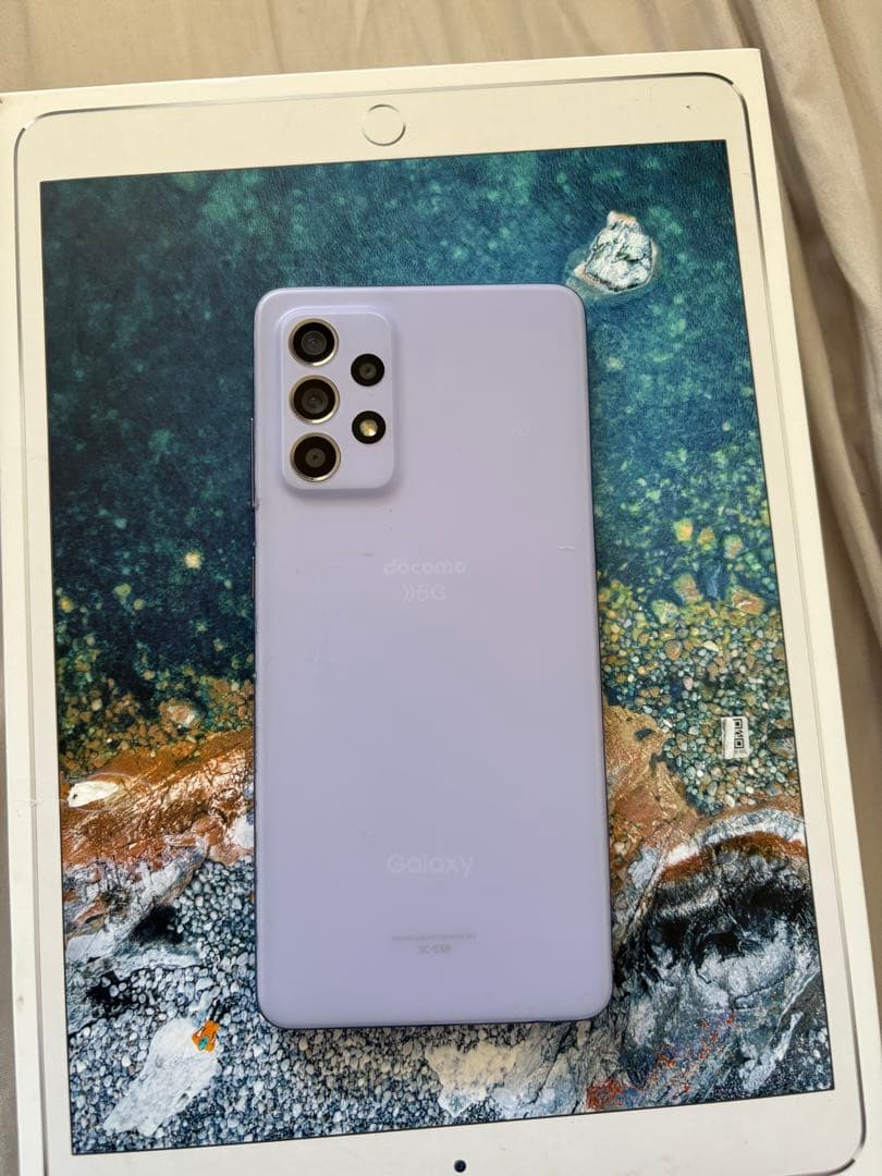 Samsung galaxy A52 simフリー256gb