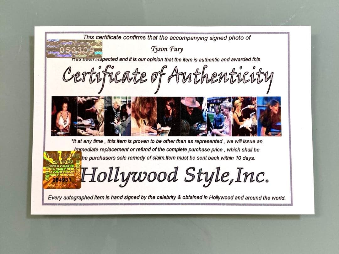 タイソン•フューリー直筆サイン入り2Lサイズ写真…