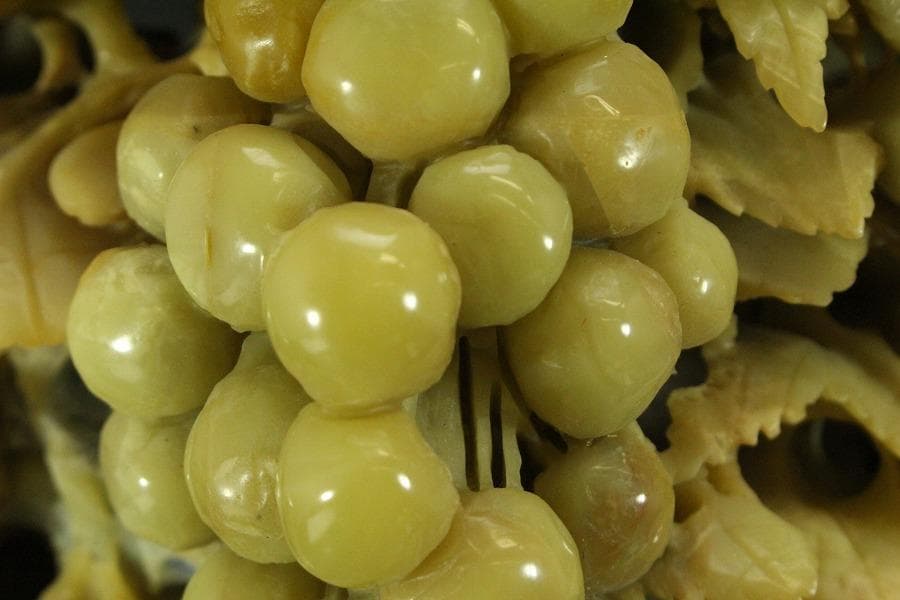 中国美術 青田石雕 刻葡萄木 置物 寿山石 鑑賞石(ZE874)