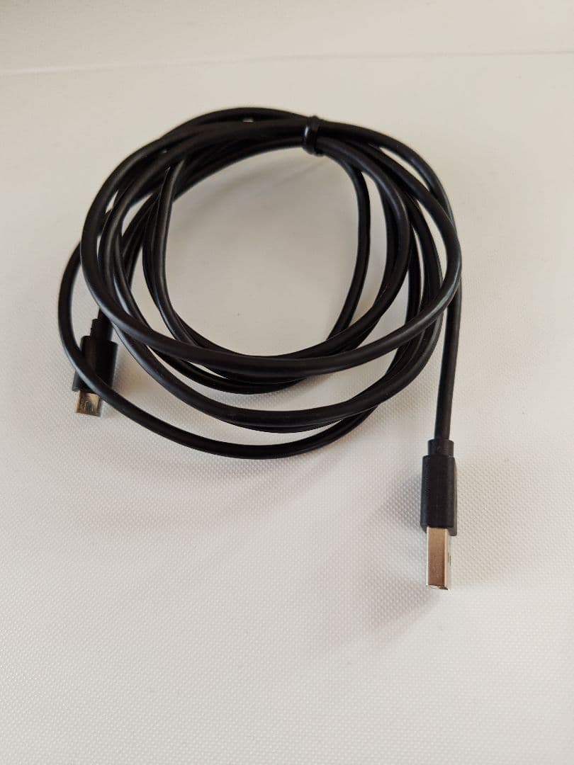 ピンク 折りたたみ式 携帯電話 F-01M