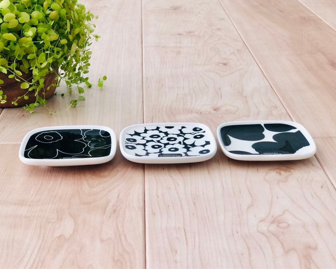 Marimekko unikko　ウニッコプレート　3枚セット