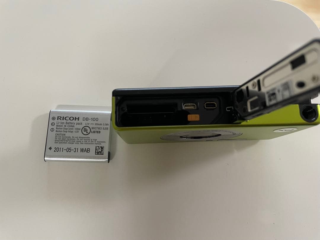 RICOH 防水・防塵 コンパクトデジタルカメラ