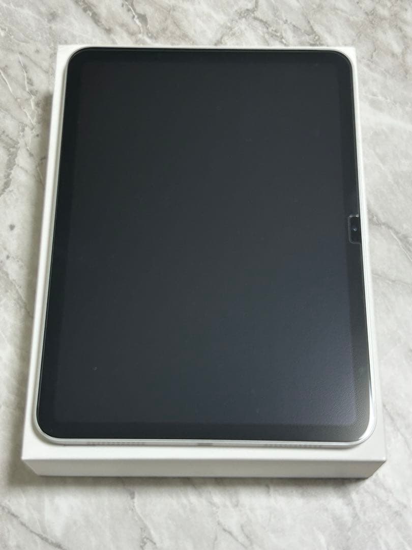 iPad 第10世代 シルバー64GB 2022年モデル WiFiモデル