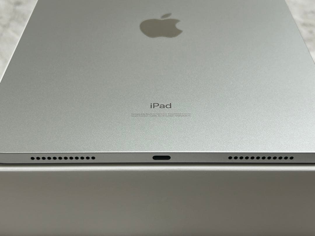 iPad 第10世代 シルバー64GB 2022年モデル WiFiモデル