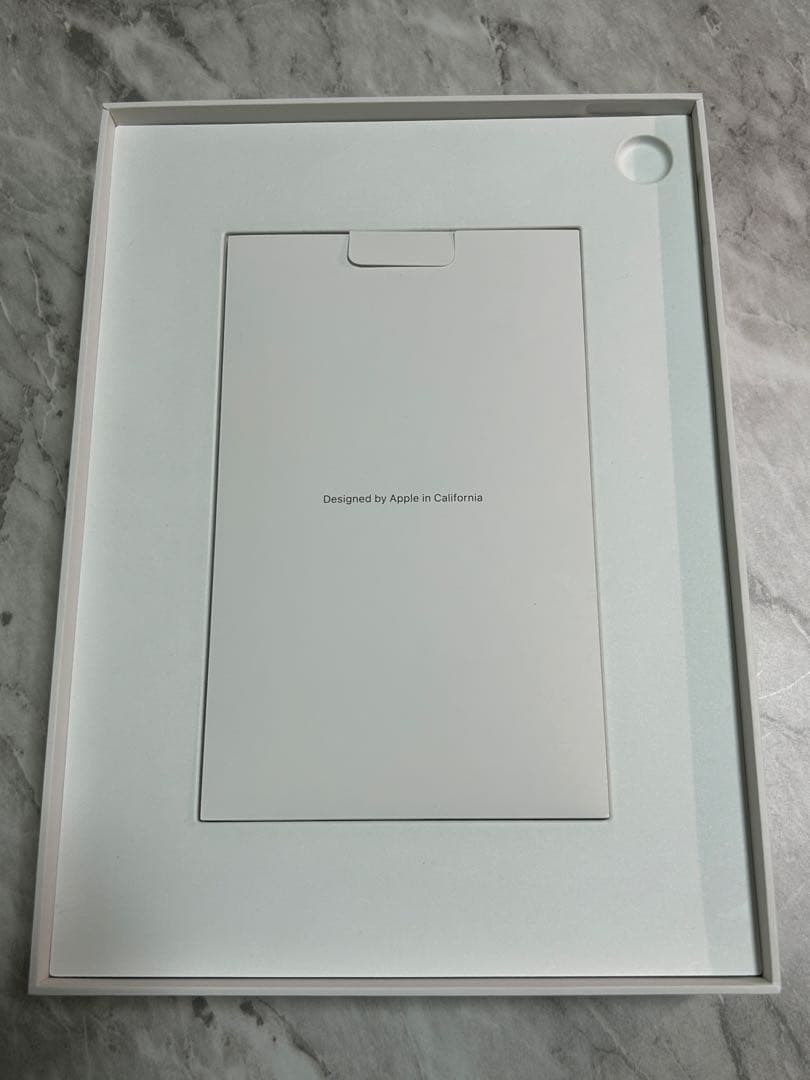 iPad 第10世代 シルバー64GB 2022年モデル WiFiモデル