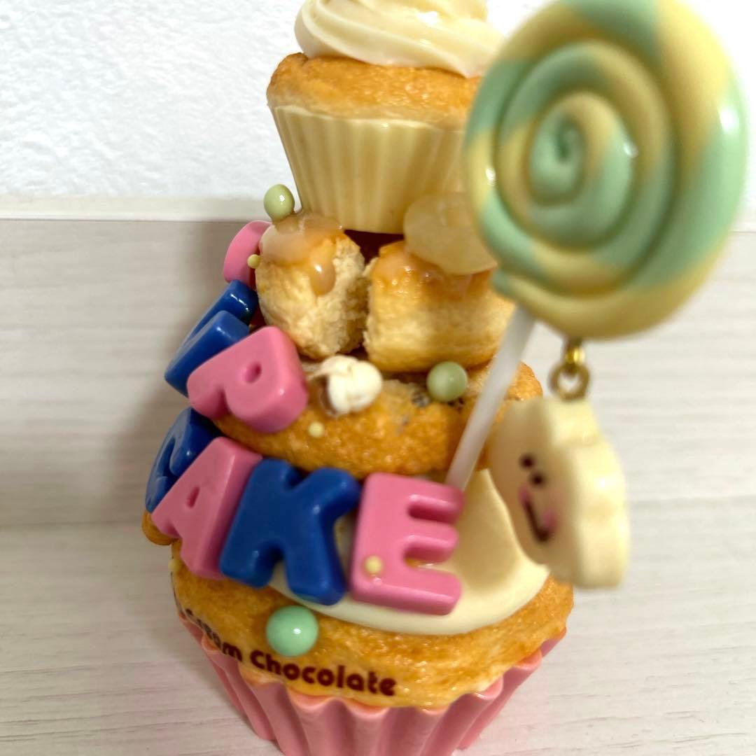 Lucky Cream Chocolate フェイクスイーツデコ　ケーキ　置物