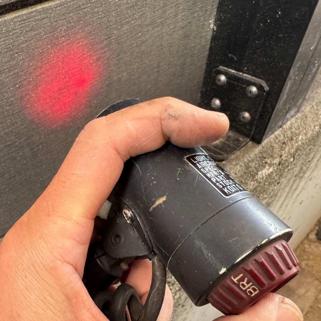 米軍 実物 コックピットライト KOITO 28V 着脱式 赤灯付