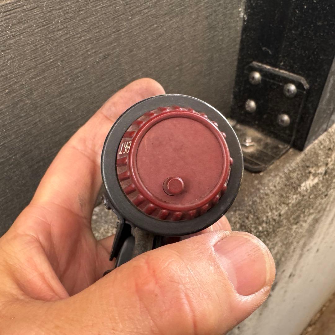 米軍 実物 コックピットライト KOITO 28V 着脱式 赤灯付