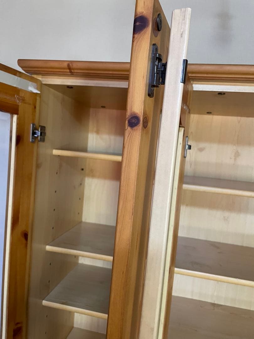 LEGNATEC 木製 ガラス扉 キャビネット 食器棚 カントリー調