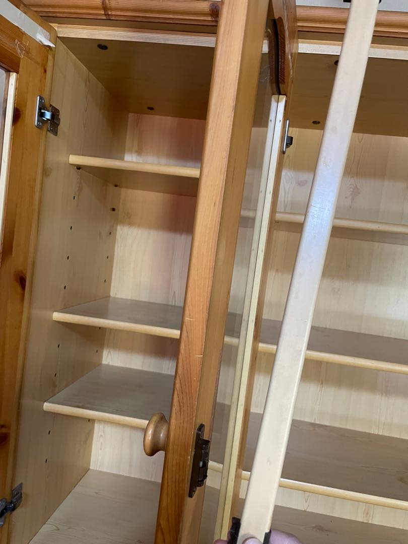 LEGNATEC 木製 ガラス扉 キャビネット 食器棚 カントリー調