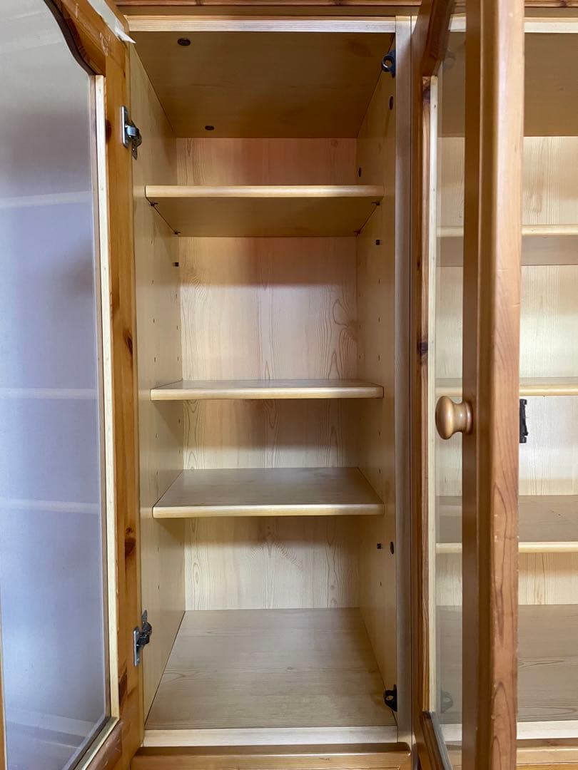 LEGNATEC 木製 ガラス扉 キャビネット 食器棚 カントリー調