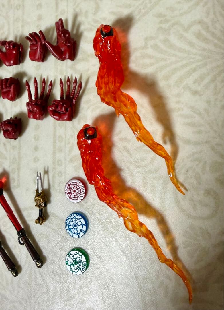 真骨彫　響鬼　紅　フィギュア　S.H.フィギュアーツ　仮面ライダー