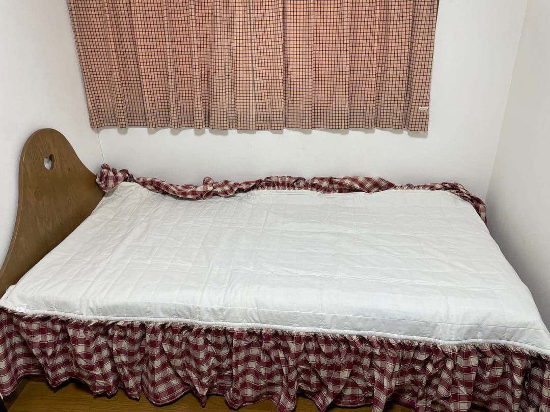 アンファン ベッドスカート マルチカバー　キルト　カントリー　アントステラ　赤