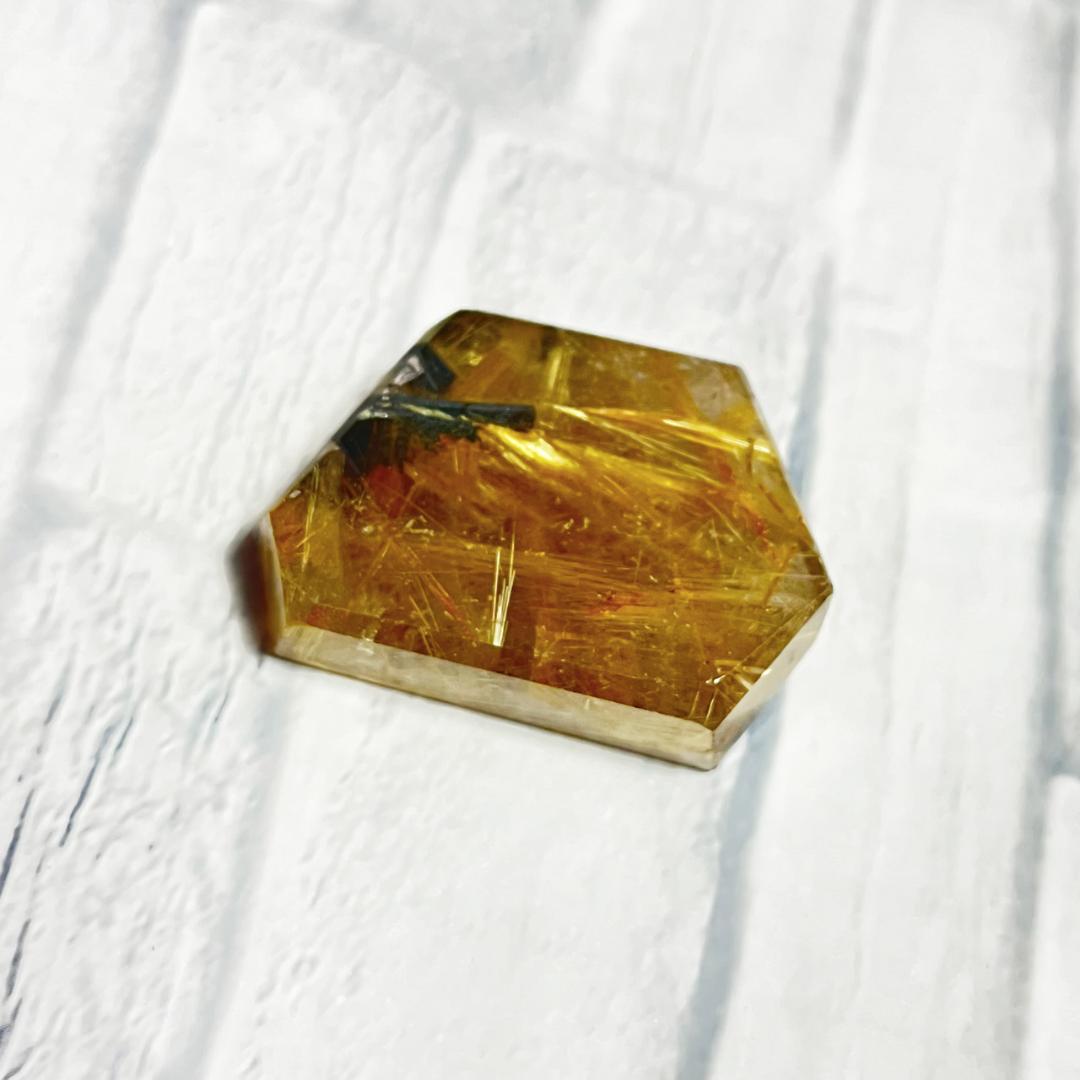 タイチンルチル 原石 ヘマタイト 太陽放射ルチル タンブル 金運　4096ヘルツ