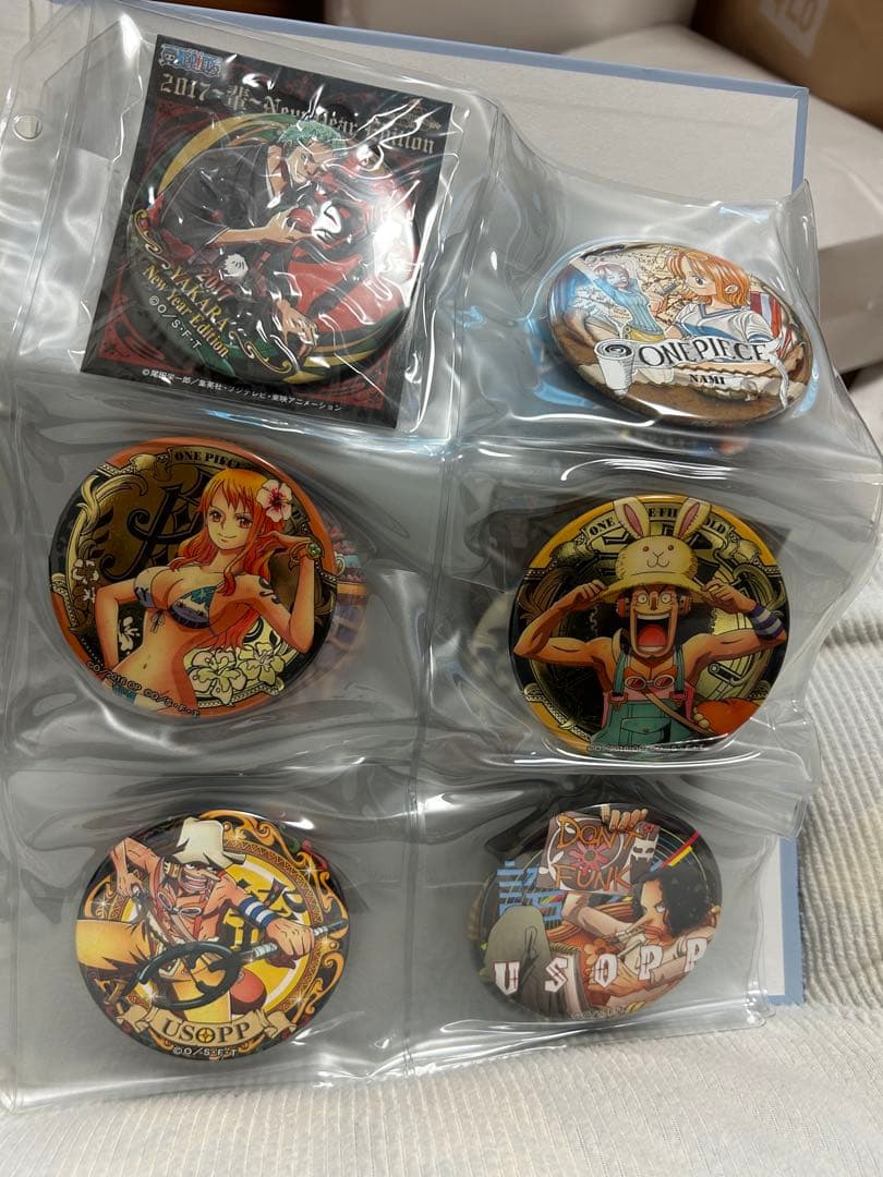 ワンピース　ピンバッジ