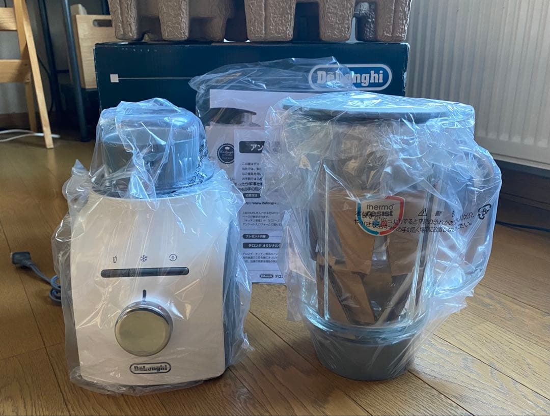 【新品未使用】DeLonghi パワーブレンダー　DBLP615-WH