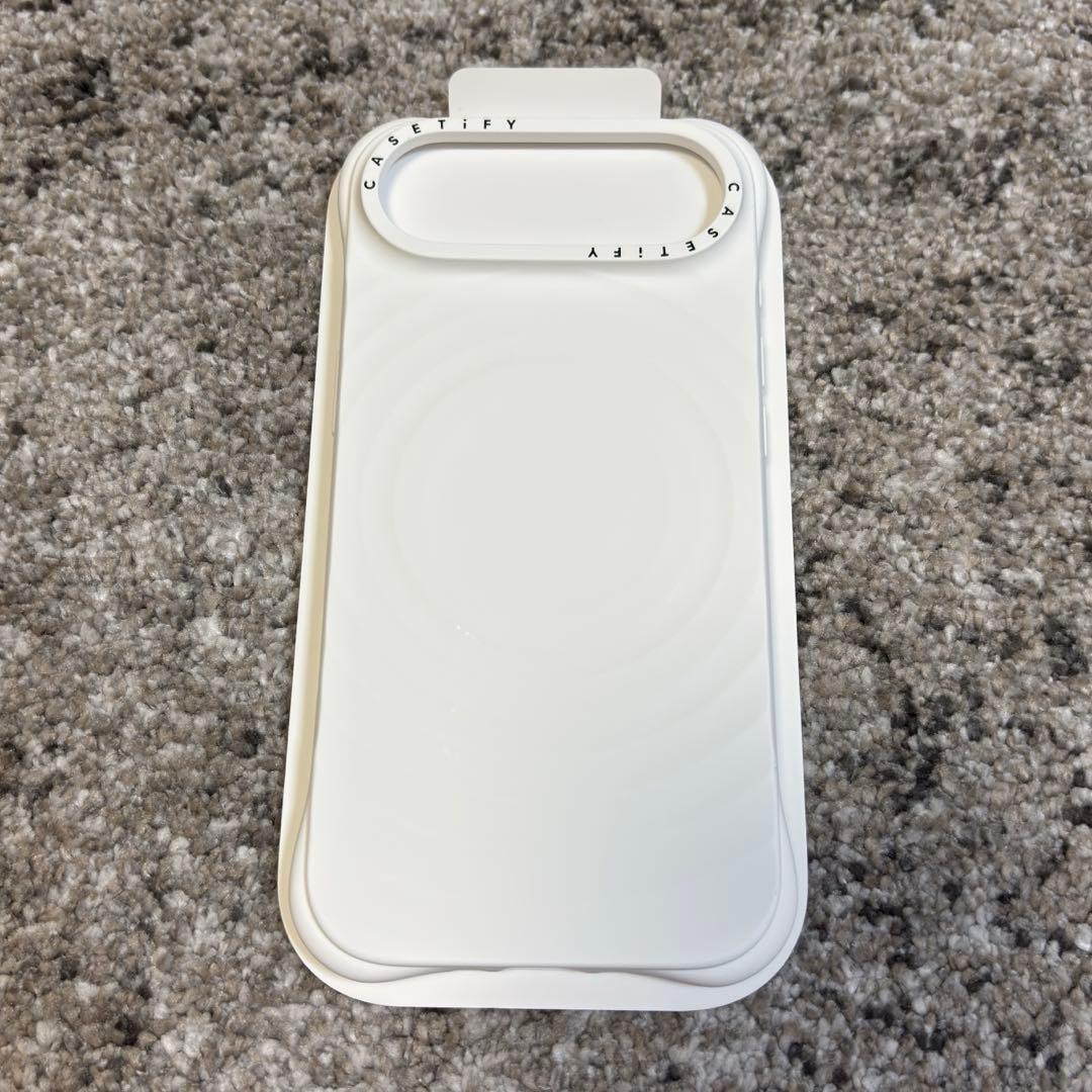 CASETiFY iPhoneAir ウェーブシリコンケース 白 ホワイト