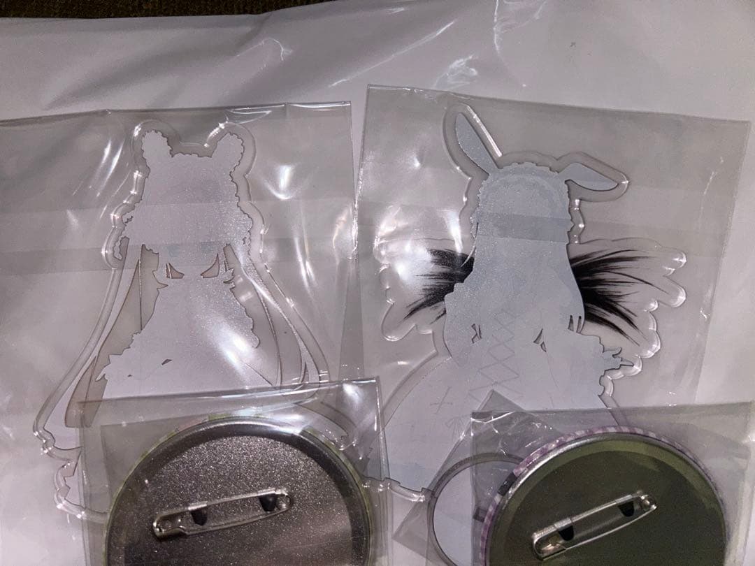 アクスタ　缶バッジ