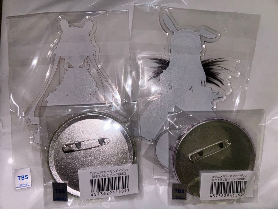 アクスタ　缶バッジ