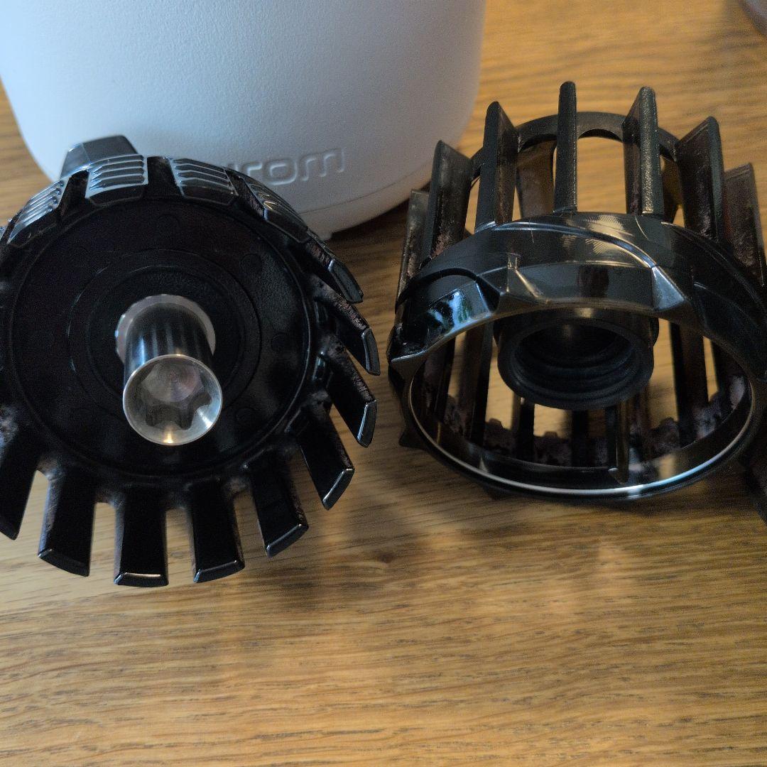 HUROM スロージューサー　H310A