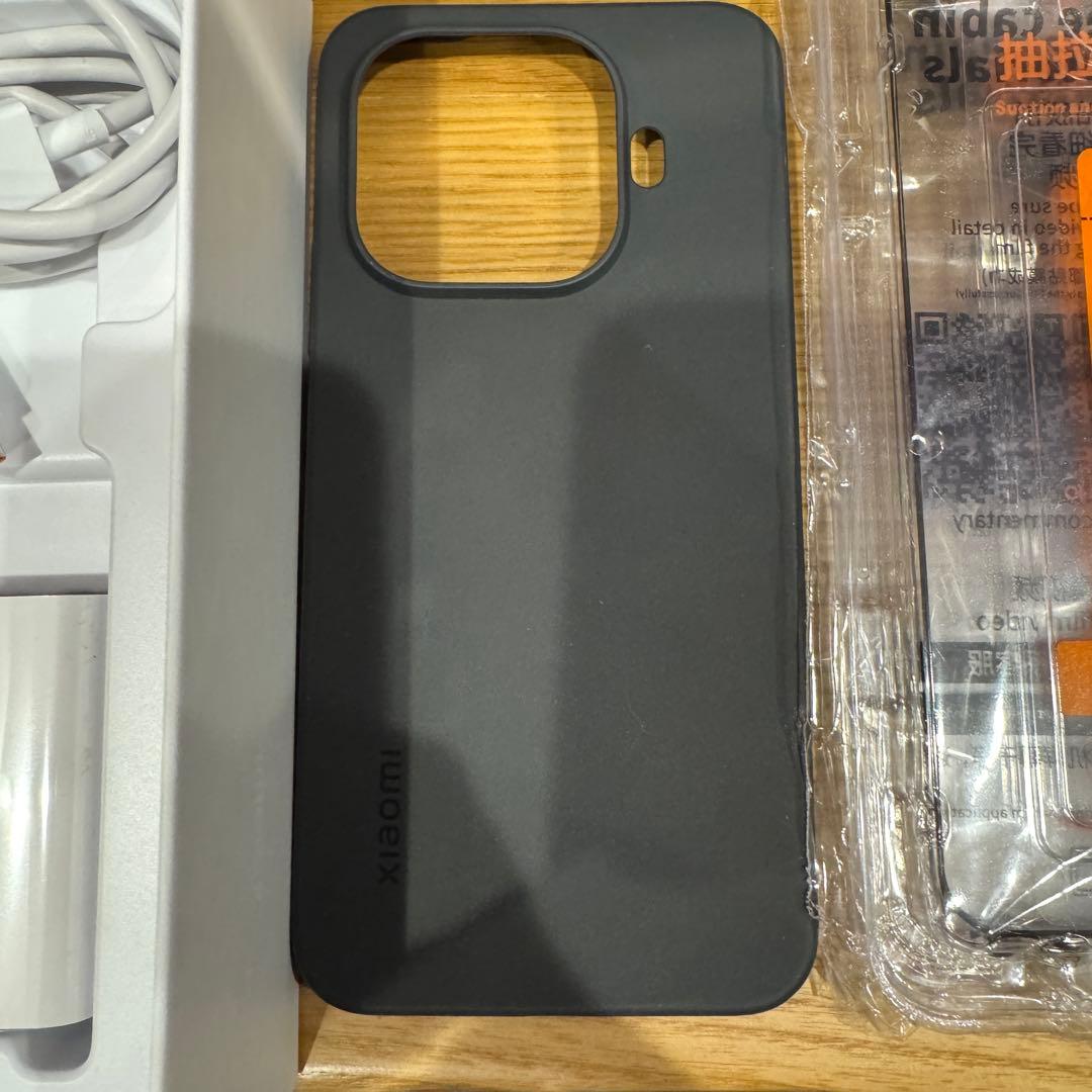 【美品】国内版 Xiaomi 15T Pro 1TB グレー+ケース、フィルム