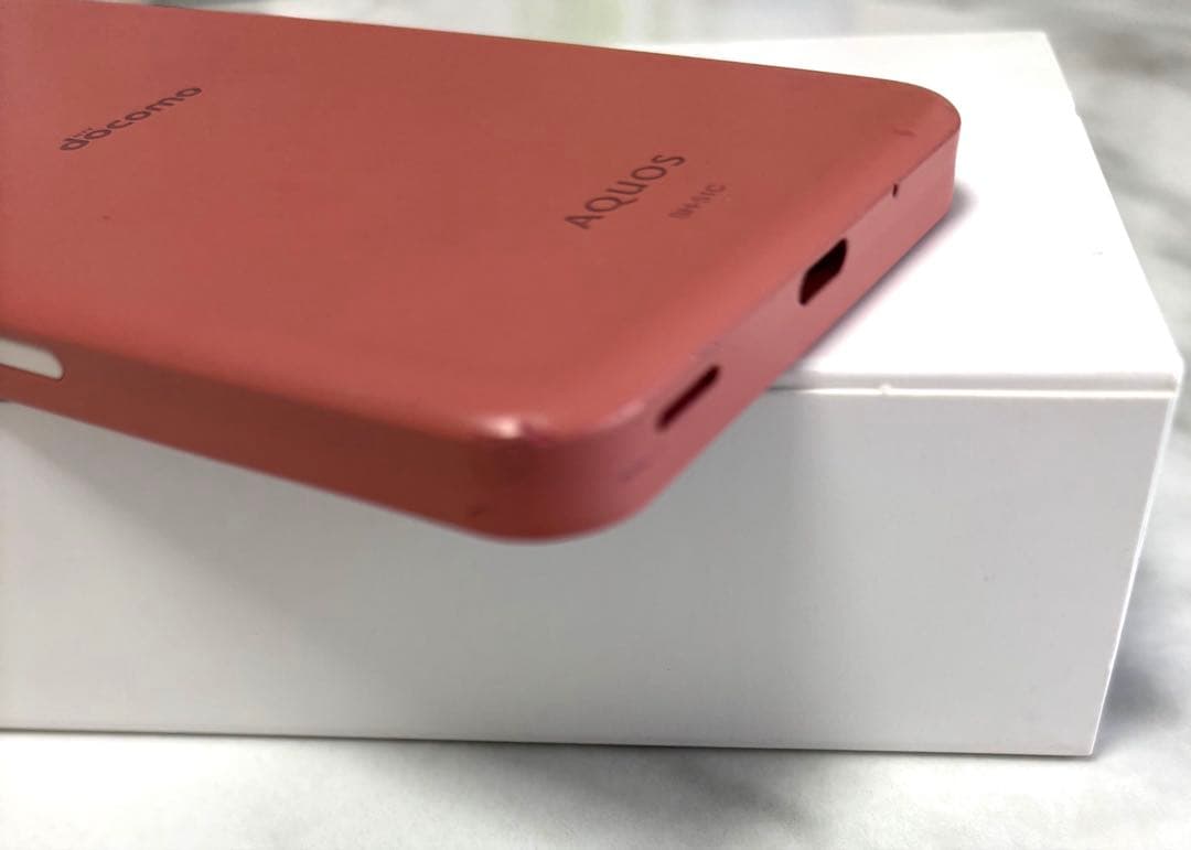 docomo AQUOS SH-51C ピンク