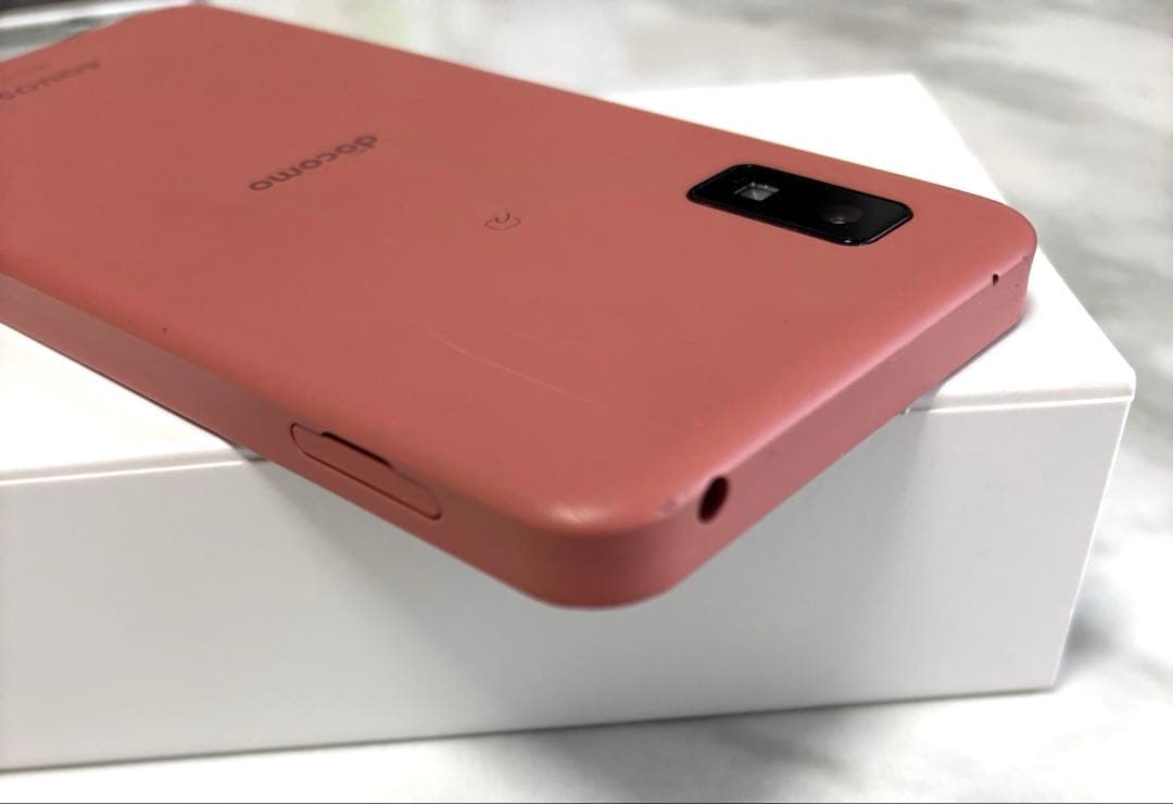 docomo AQUOS SH-51C ピンク