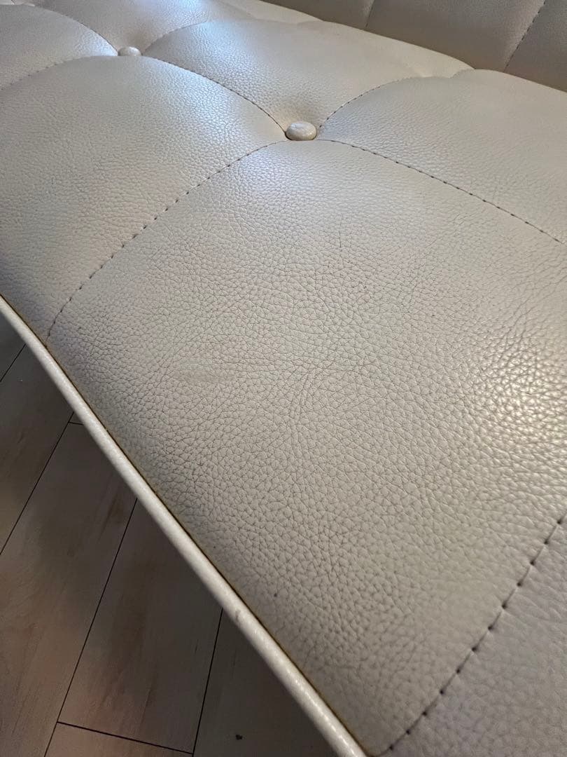 カリモク60 アイボリー