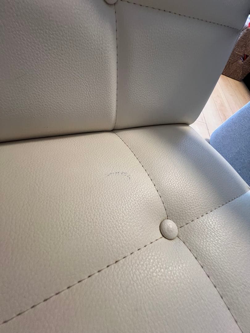 カリモク60 アイボリー