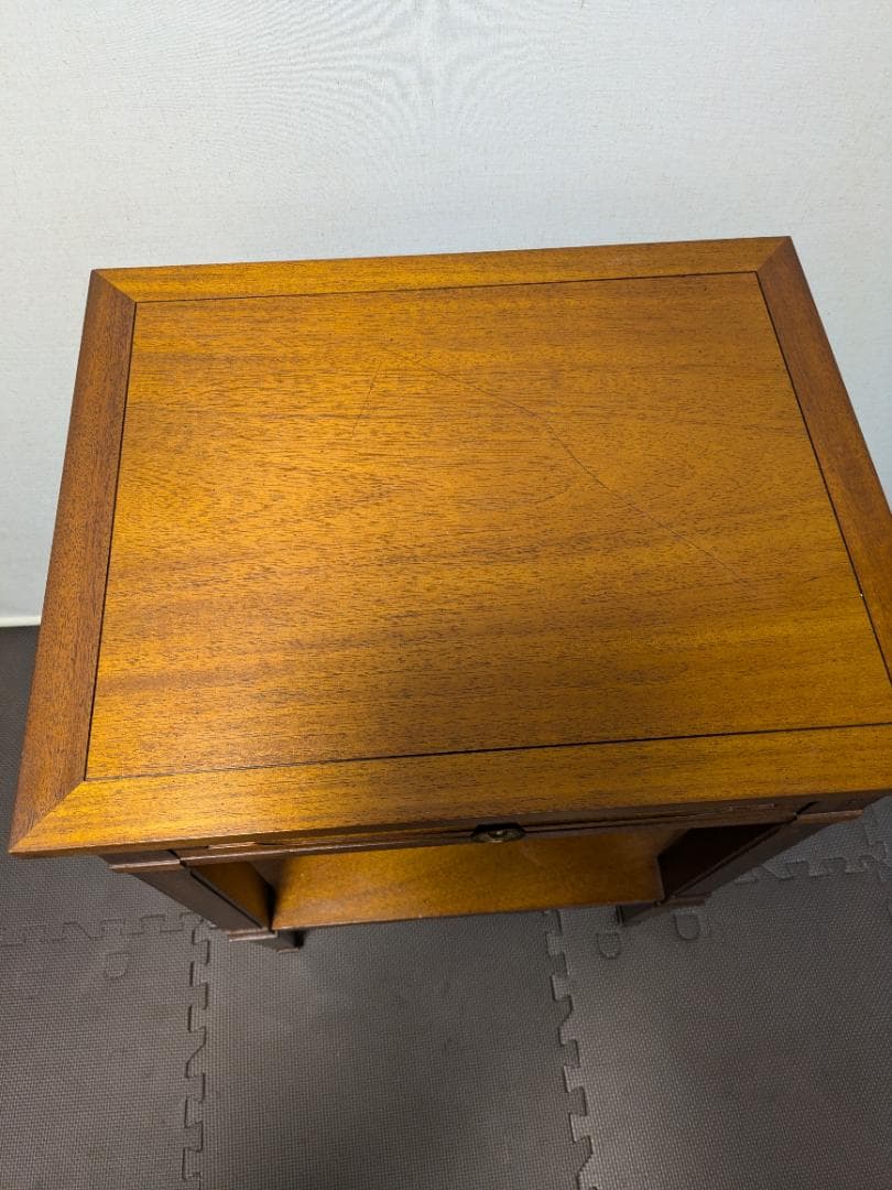 リリー ドレクセルヘリテイジ トライユン サイドテーブル マホガニー