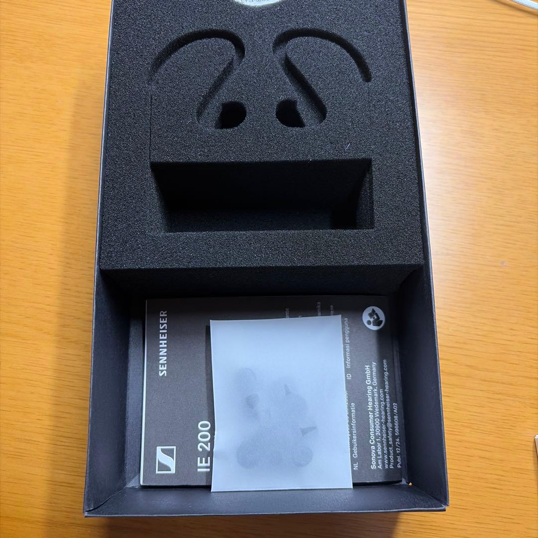 【美品】ゼンハイザー　IE200 シルバー
