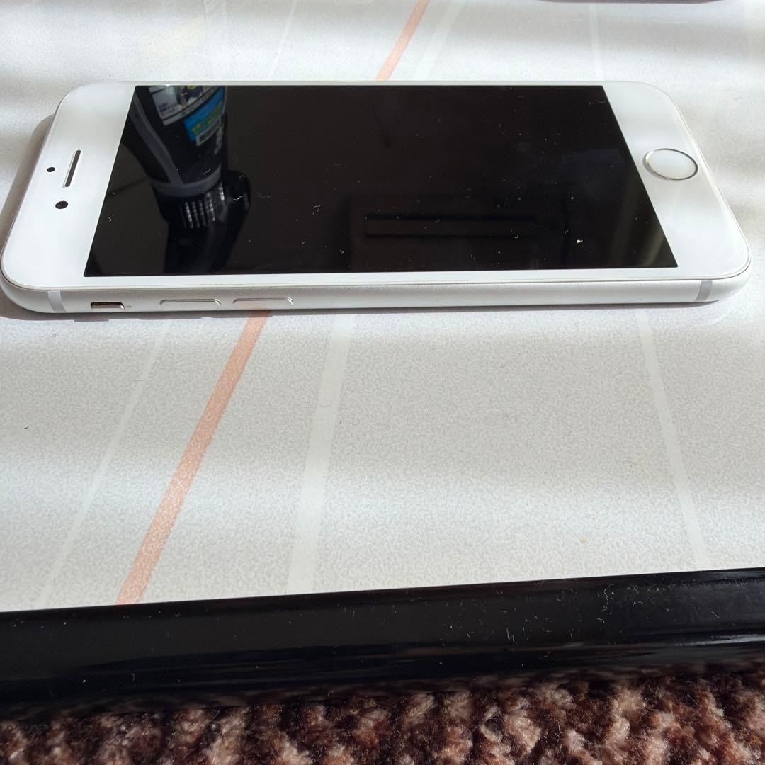 P*h様 iPhone8 32GB シルバー ジャンク品