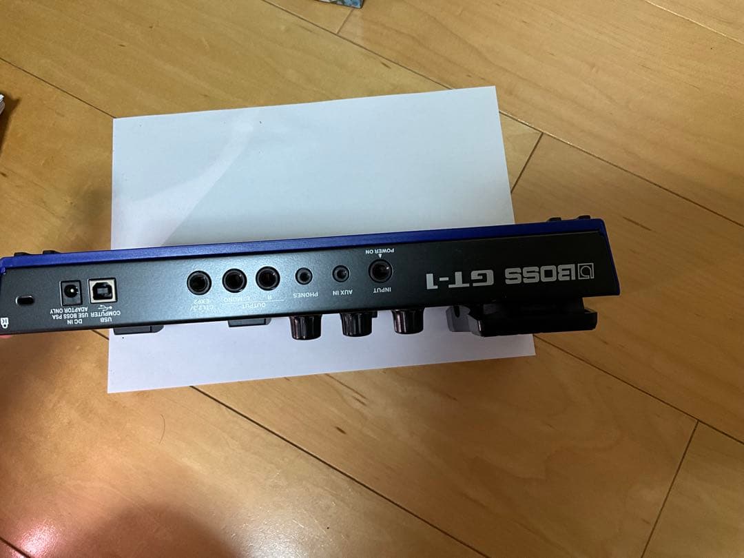 BOSS GT-1 美品　本体のみ　ギター　エフェクター
