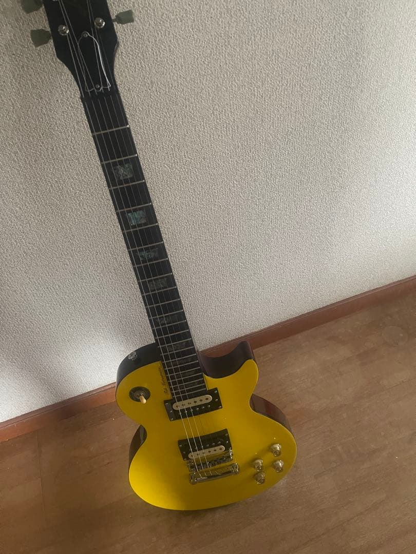 TAK Matsumoto Canary Yellow レプリカ　ギター