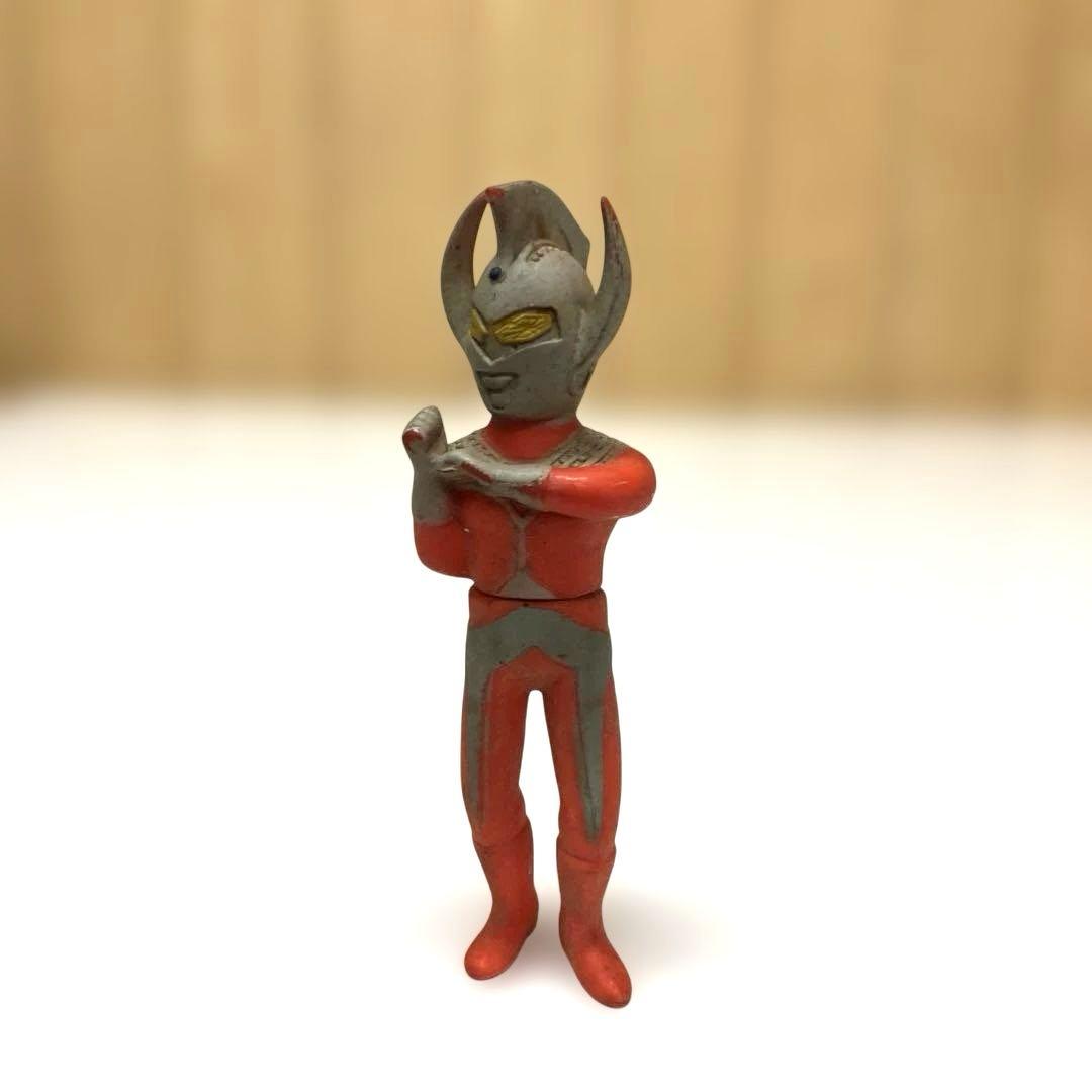 ESH039ブルマァク製「ウルトラマンタロウ」ソフビフィギュア