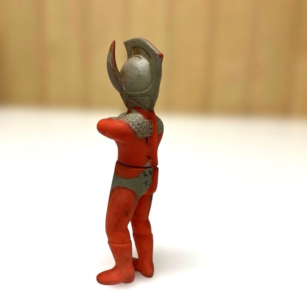 ESH039ブルマァク製「ウルトラマンタロウ」ソフビフィギュア