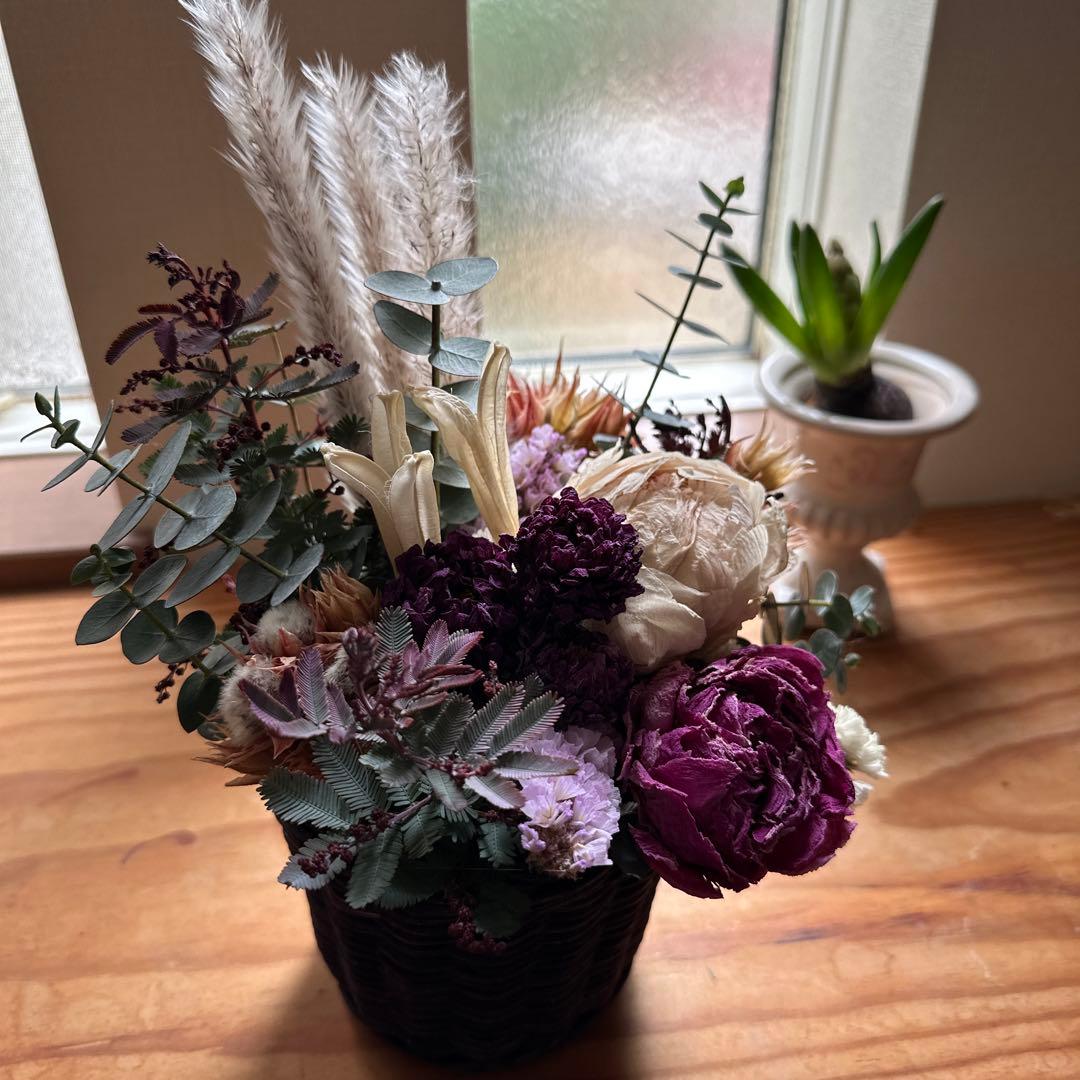 面影〜芍薬とダリアの花籠〜