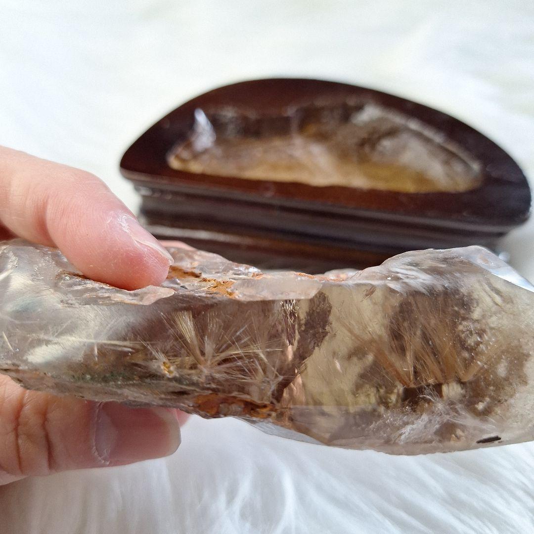 ★天然石★透明感がハンパないルチルクォーツ(台座付)