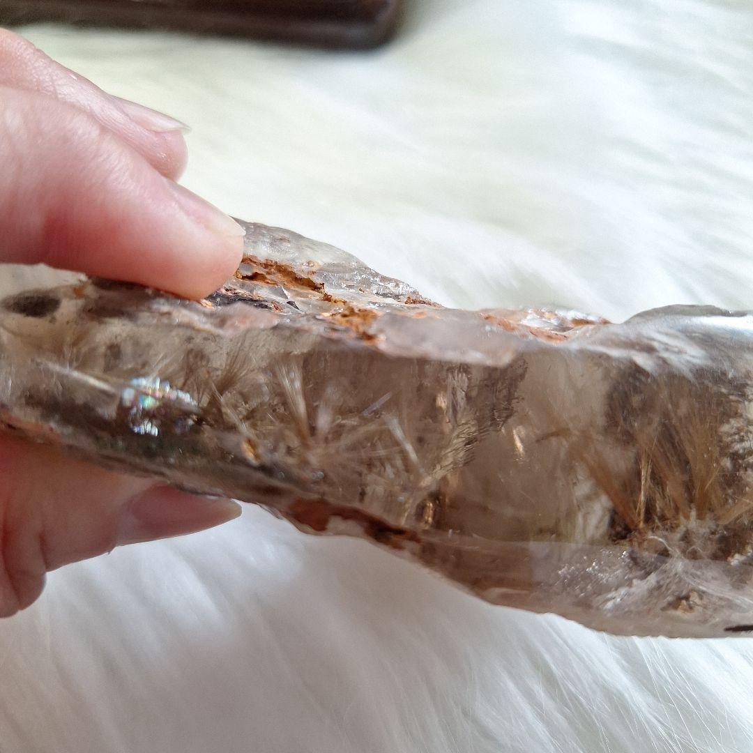 ★天然石★透明感がハンパないルチルクォーツ(台座付)